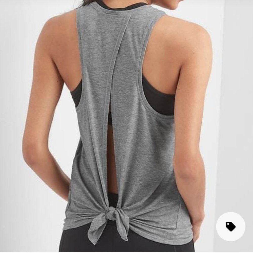 Gap tie back workout top